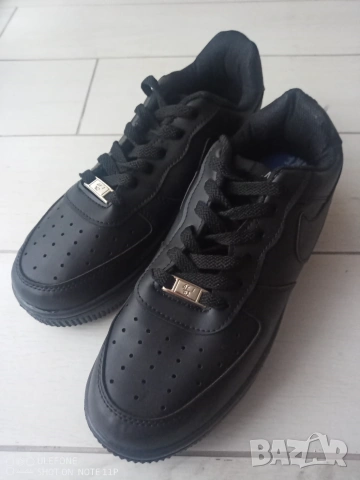 Унисекс маратонки (кецове) Nike Force номер 39 , снимка 2 - Детски маратонки - 55280355