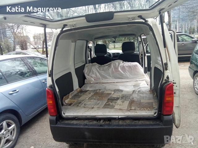 Малък бус за кемпер Suzuki Carry Van 2004, снимка 3 - Бусове и автобуси - 53950915