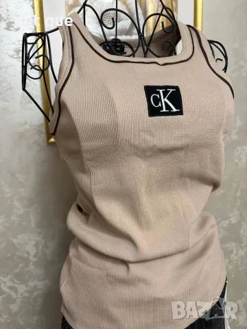 потник с бродирано лого calvin klein , снимка 2 - Потници - 55670233