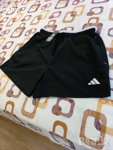 Нови Къси панталони Адидас Adidas XL, снимка 2 - Къси панталони - 54632757