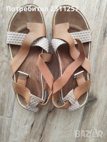 Кожени сандали Clarks 39н