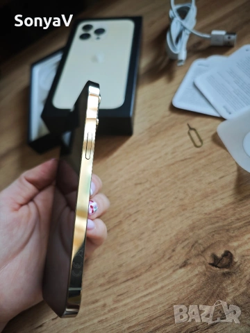 iPhone 13 Pro 128GB Gold + Apple Watch SE 44mm, снимка 6 - Apple iPhone - 54962988