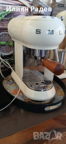 кафе машина Smeg ECF01
