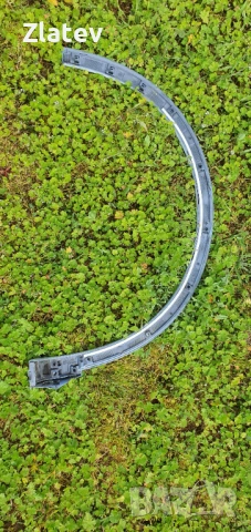 Оригинална лайсна вежда за AUDI Q3 F, снимка 4 - Части - 54236496