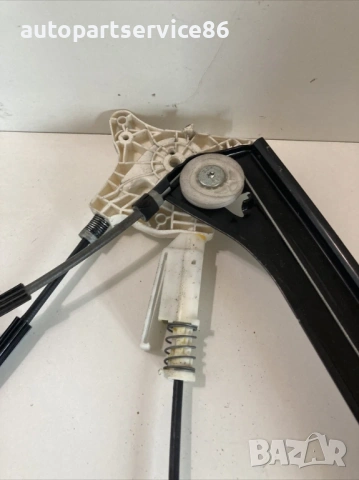 Регулатор за прозорец за предна дясна врата за Mercedes Clk, W209 Clk320 (2005) , снимка 2 - Части - 54041869