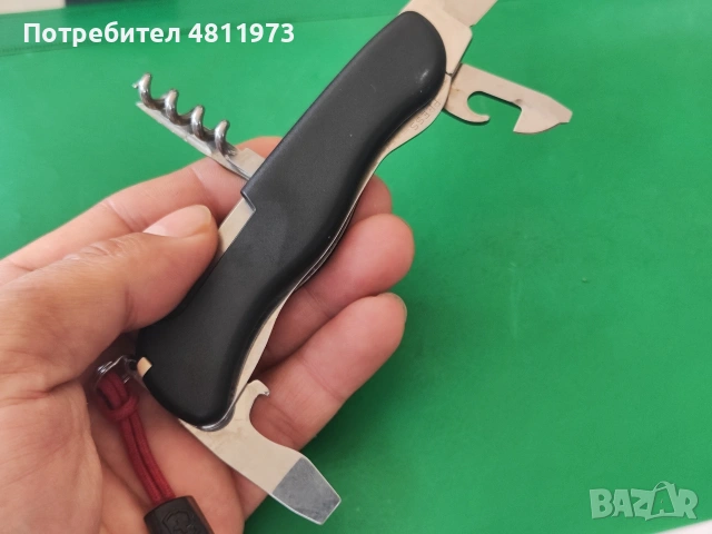 Джобен нож victorinox picknicker с калъф, снимка 9 - Ножове - 54515458