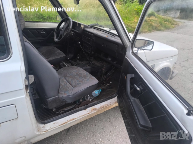 Lada niva , снимка 13 - Автомобили и джипове - 55023197