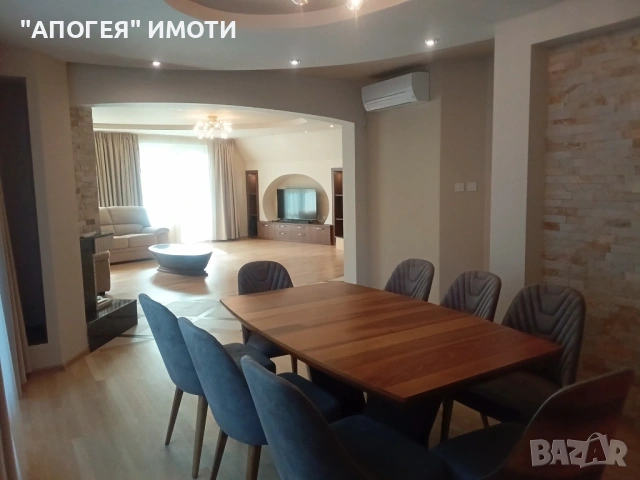 ИЗИСКАН, Просторен трети етаж от кооперация, Център гр. Пловдив - 270 кв.м, с възможност за Гараж, снимка 5 - Апартаменти - 54593067