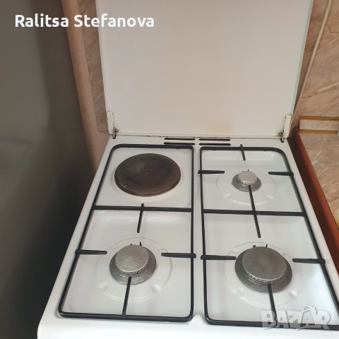 Продавам готварска печка BEKO