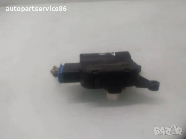 Моторче на клапа на парното за Audi A3 8P 2.0 TFSI Convertible (2010) 1K0907511 0132801345