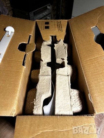 Sony SDM-HS95PRS 19" SXGA LCD , снимка 7 - Геймърски - 54369787