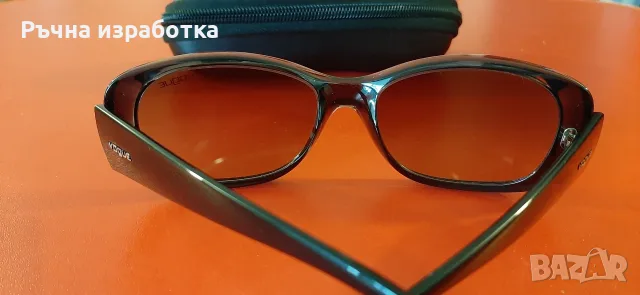 vogue като нови дамски слънчеви очила оригинал калъф  made in italy, снимка 8 - Слънчеви и диоптрични очила - 55501657