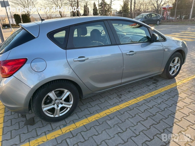 Opel Astra 1.7 CDTI, снимка 2 - Автомобили и джипове - 54622165