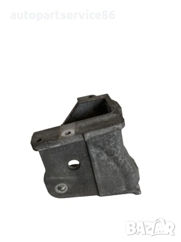 Конзола / държач за Mitsubishi Grandis 2.4 / 4G69 (2004) 107
