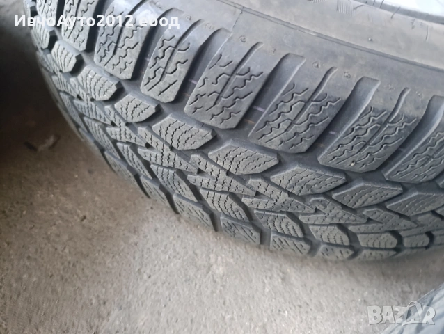 Зимни гуми комплект с метални джанти и тасове VW golf 7, снимка 4 - Гуми и джанти - 55068402