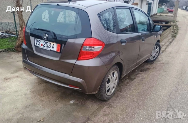 Honda Jazz 1.2 90кс 2011г., снимка 2 - Автомобили и джипове - 55149279