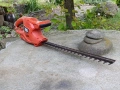 Black Decker GT 4245 - Храсторез, снимка 1