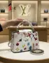 Louis Vuitton Дамска Чанта Луис Витон - Различни Цветове Код SK1911, снимка 4
