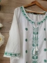 Бяла туника със зелени бродерии , снимка 3