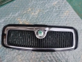 Оригинална решетка на преден капак за Skoda Superb I (2001 -2008), снимка 2