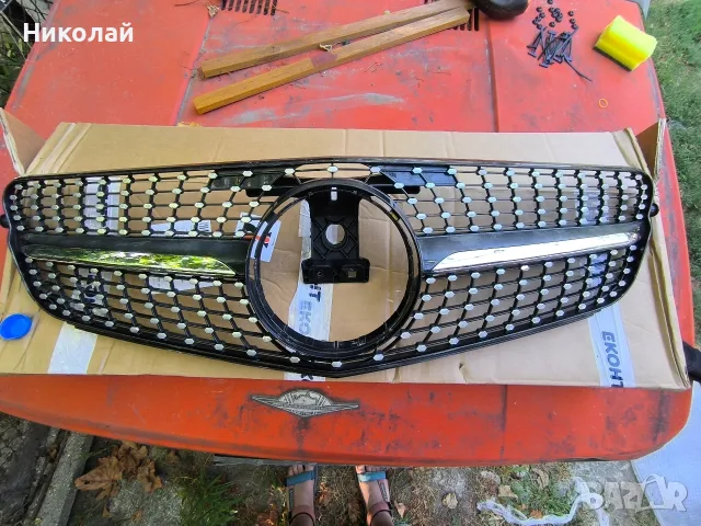 решетка за Мерцедес w204, снимка 2 - Аксесоари и консумативи - 55504530