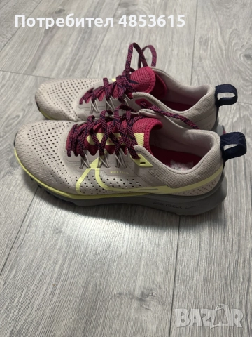 Маратонки Nike дамски 39 номер, снимка 2 - Маратонки - 55551962
