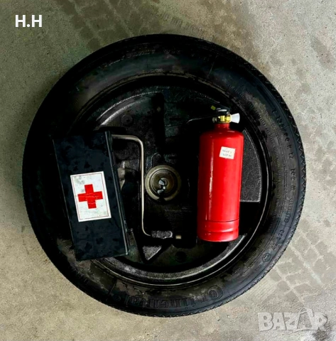 BMW Оригинална патерица пълен комплект , снимка 2 - Гуми и джанти - 54090870