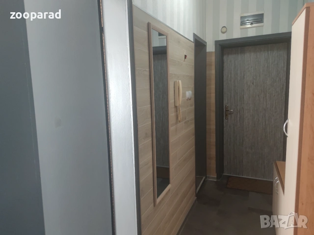 Тристаен дългосрочно - район Колхозен Пазар, снимка 2 - Апартаменти - 55206866