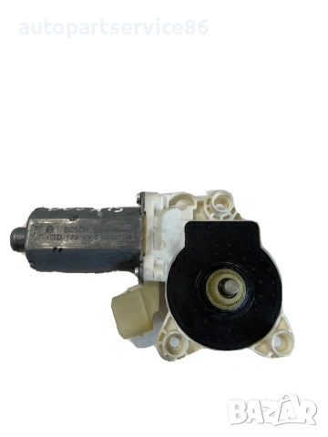 Моторче за преден ляв стъклоповдигач за Mercedes SLK R171 200K (2005) 0130821436