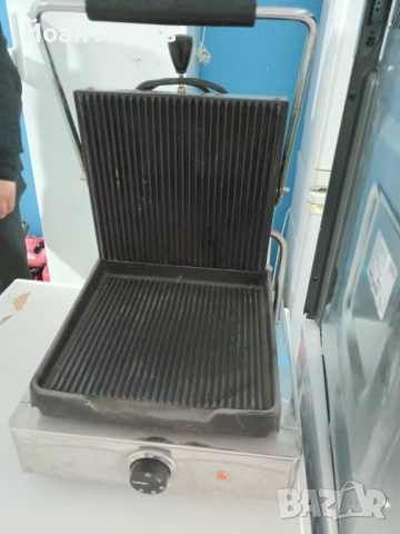 Професионален контактен грил Together KG-400 – 1800W