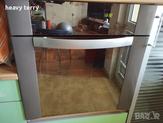 фурна за вграждане GORENJE Pininfarina употребявана