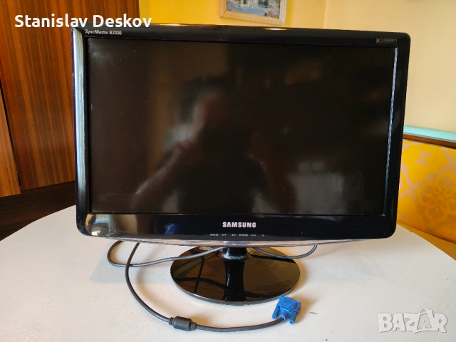 ПРОДАВАМ МОНИТОР SAMSUNG
