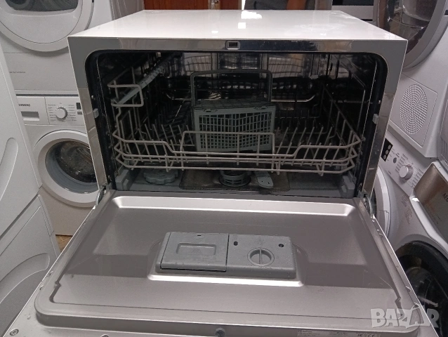 Малка съдомиялна за под мивка тип кубче Elektrolux за 6 комплекта с 2 години гаранция!, снимка 4 - Съдомиялни - 53954873