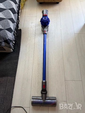 Dyson V7, снимка 2 - Прахосмукачки - 54560436