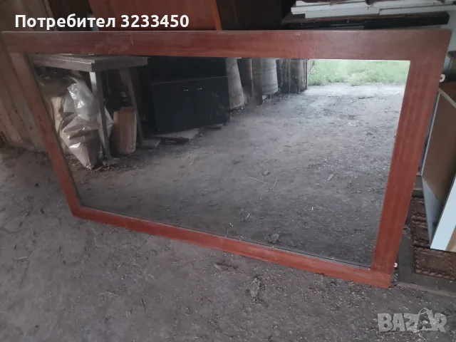 Продавам голямо огледало с рамка 