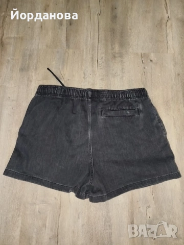 Дънкови панталонки ZARA, снимка 2 - Къси панталони и бермуди - 55115287