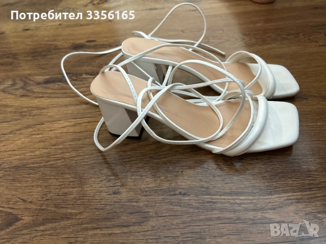 дамски сандали с ток в бял цвят. Елегантен модел с връзки, подходящ за поводи и излизане., снимка 2 - Сандали - 54696286