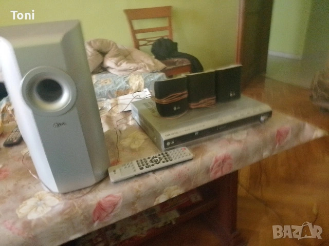 домашно кино dvd LG LH-T250SC с LG LHS-25SCW 3 колонки 140W