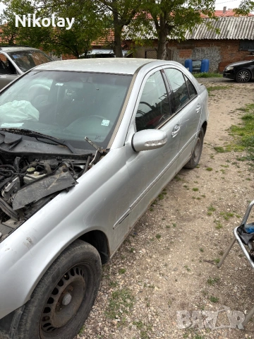Продава се на части Mercedes c220 2.2CDI 2002, снимка 2 - Части - 54478991