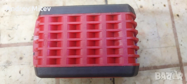 Батерия Bosch 18v 5Ah, снимка 6 - Винтоверти - 54324469