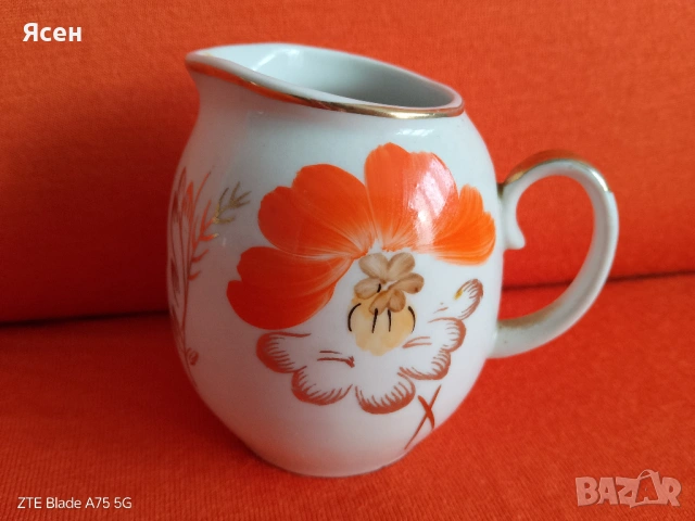 Руска порцеланова каничка за мляко.Маркировка.