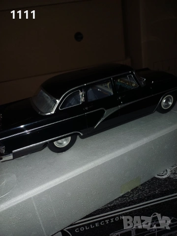 Чайка -Газ 13м 1/18, снимка 3 - Колекции - 54179777