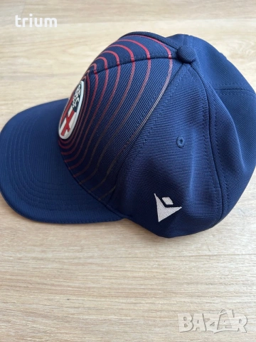 Шапка Bologna FC Graphic cap 2025/26, снимка 7 - Фен артикули - 55048049