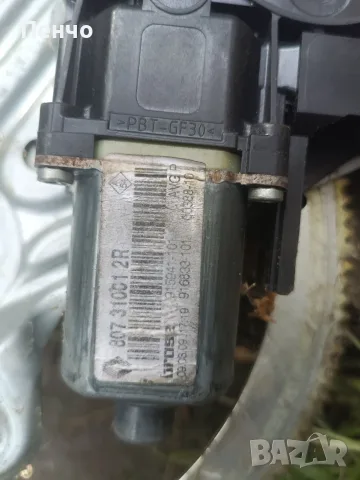 Моторче стъклоповдигач за предна лява врата RENAULT SCENIC III, снимка 4 - Части - 55600122