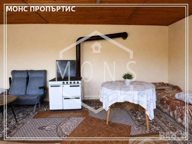 Продава се къща с 12 дка двор и собствени рибарници в района на гр. Севлиево, снимка 3 - Парцели - 54534156