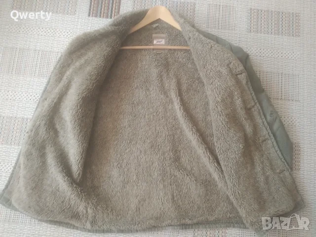GUESS кадифено зимно яке, снимка 2 - Якета - 55512901
