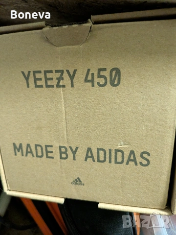 Оригинални Adidas YEEZY 450, снимка 6 - Маратонки - 54188922