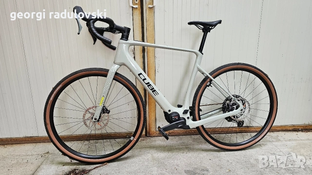 cube nuroad hybrid 