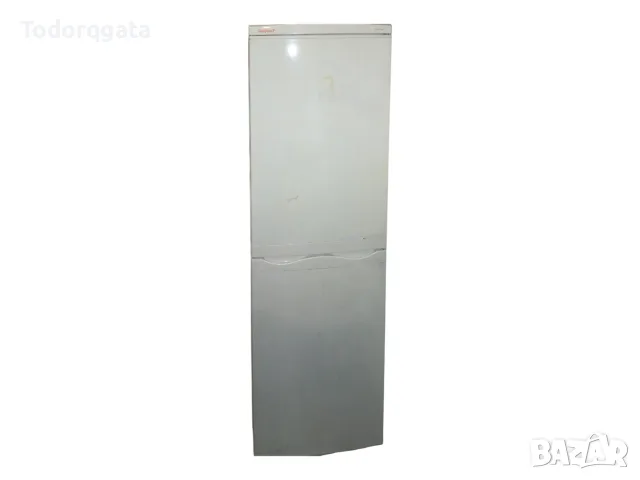 Хладилник с Фризер Конелиано Conegliano Италия Работещ Уплътненията са за Смяна