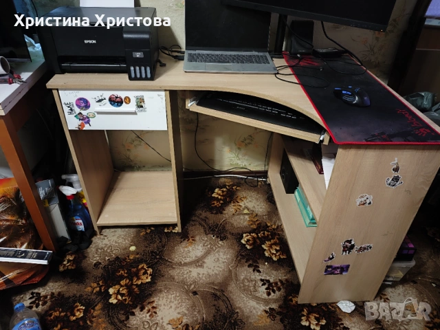 Ъглово бюро